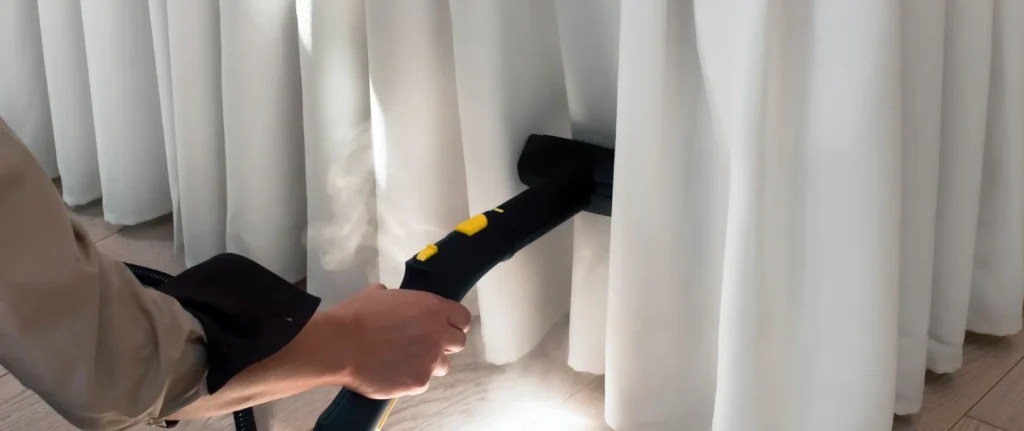 Curtains cleaning and maintanance